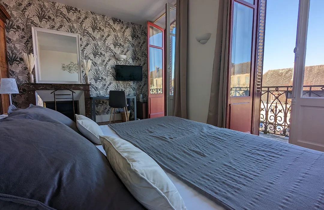 Logis Hotel La Tourelle du Beffroi-1