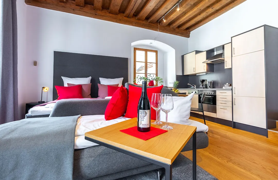 Baronhaus Aparthotel & Suites-1