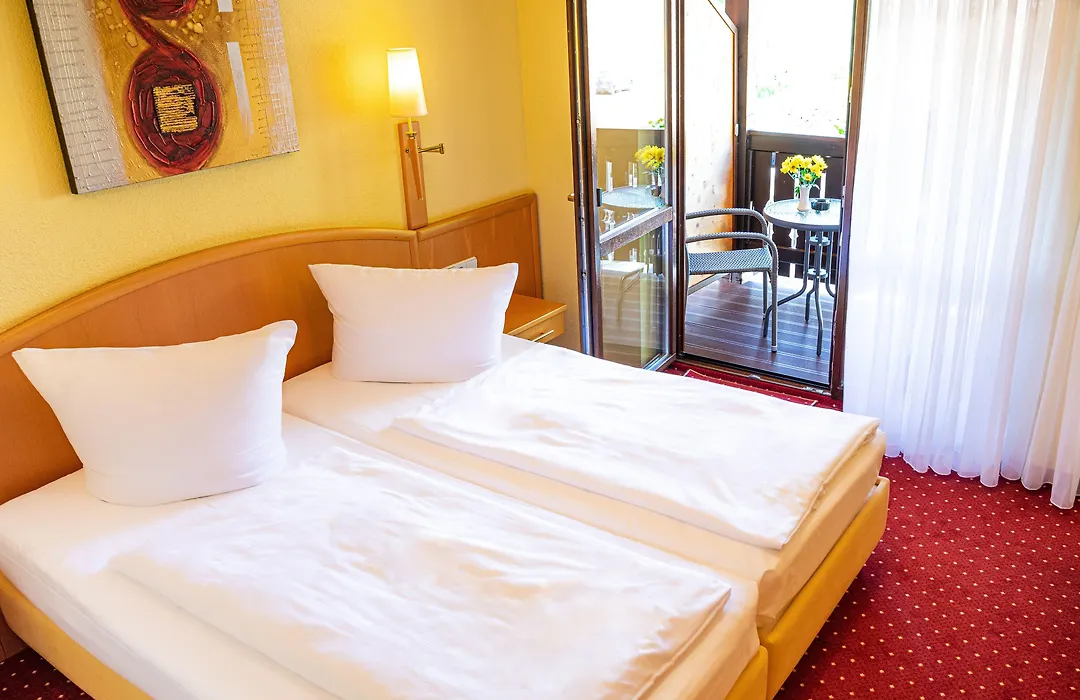 Hotel Elbpromenade-1