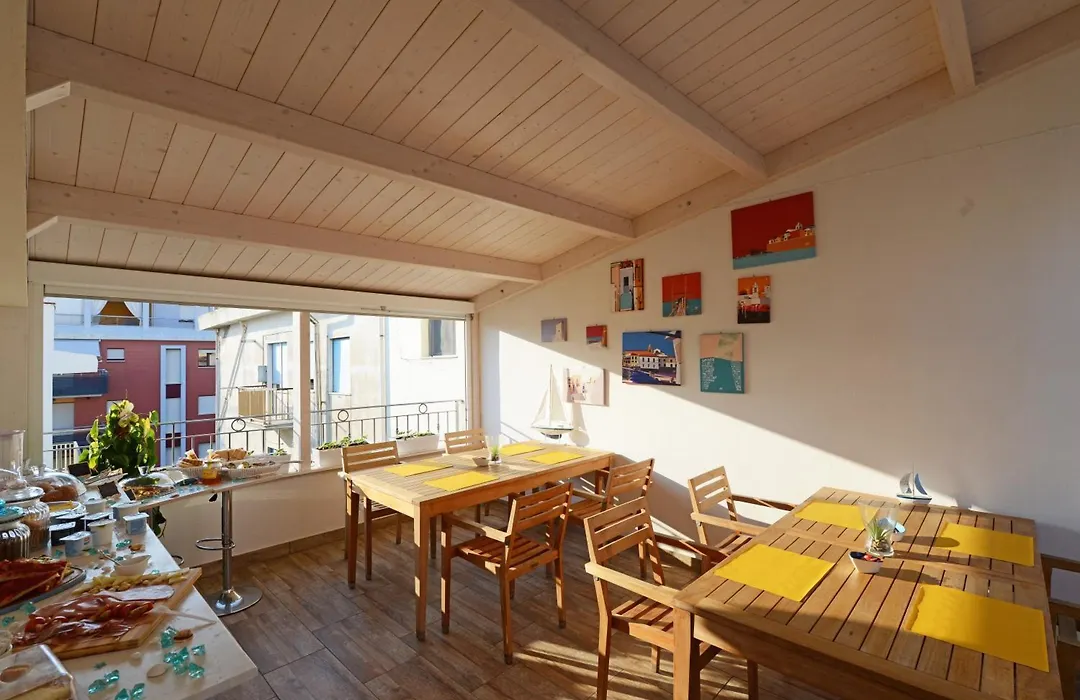 Miramed Rooms-1