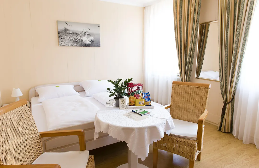 Hotel Garni Viktoria-1