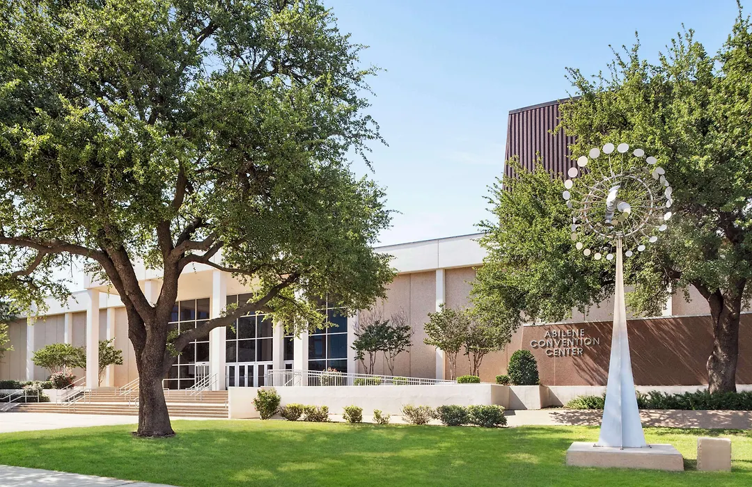 Doubletree By Hilton Abilene Downtown Convention Center-1