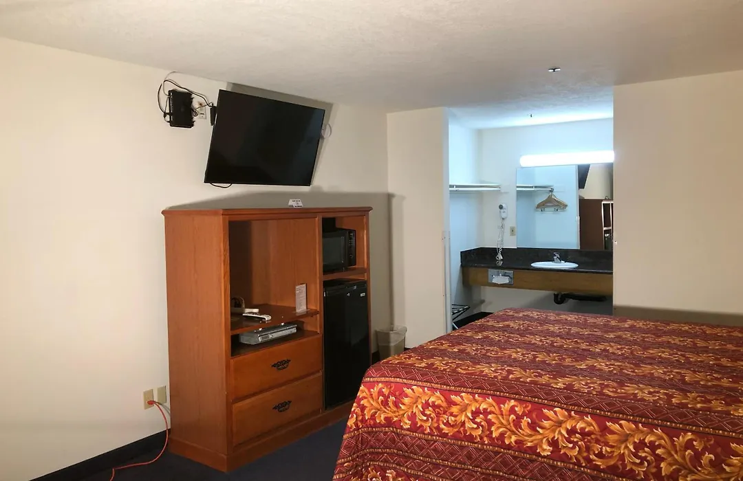 Luxury Inn-1