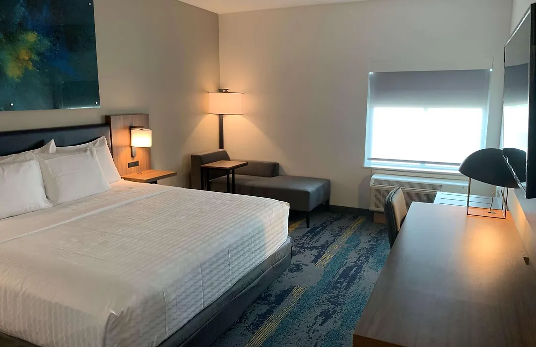 La Quinta Inn & Suites By Wyndham Galveston North At I-45-1