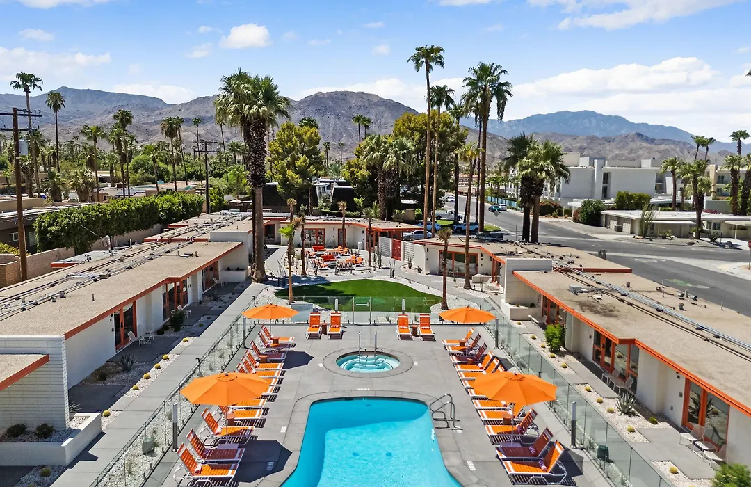 Mojave Resort - Adults Only-1