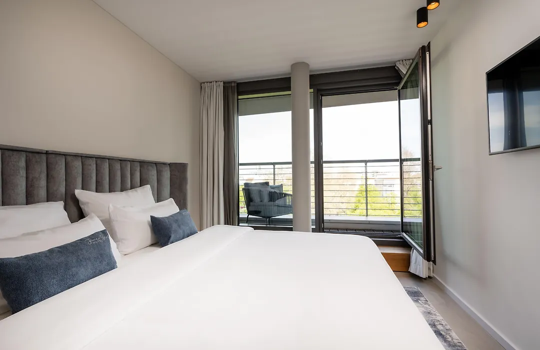 June Six Hotel Berlin City West-1