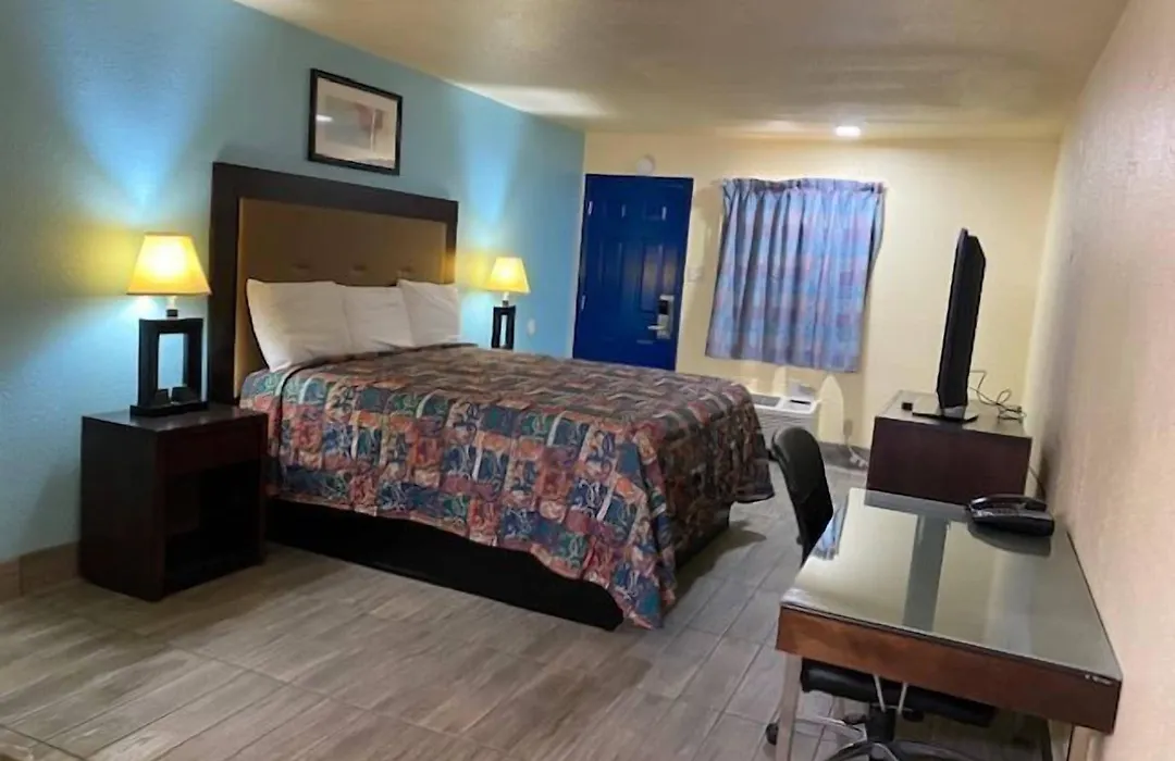 Texas Inn Seguin-1