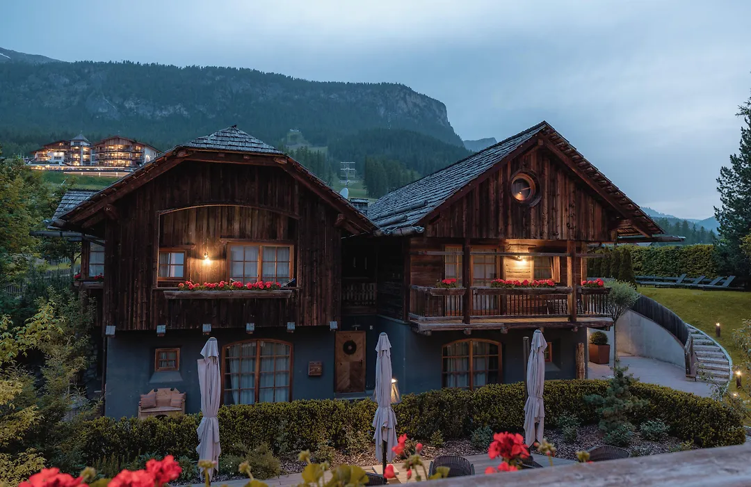 Sportony Mountain Lodges-1