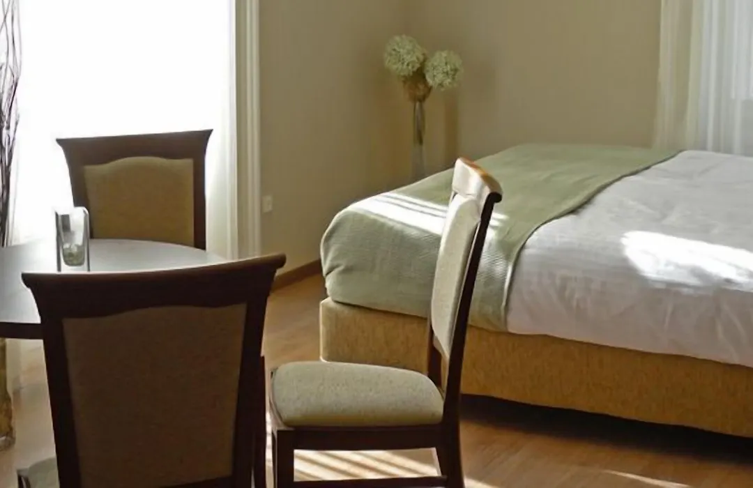 Elit Hotel-1