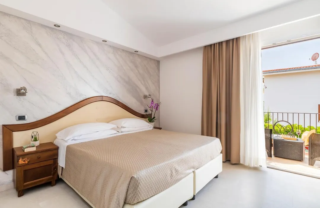 Hotel Nicoletta-1