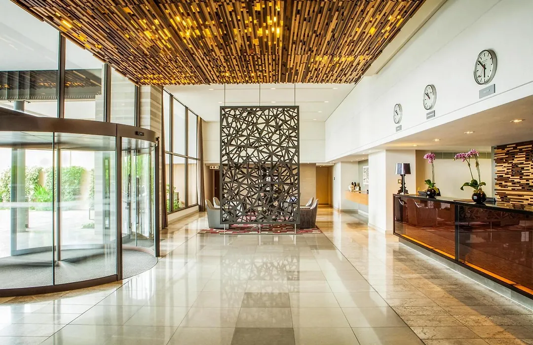 Southern Sun Hyde Park Sandton-1