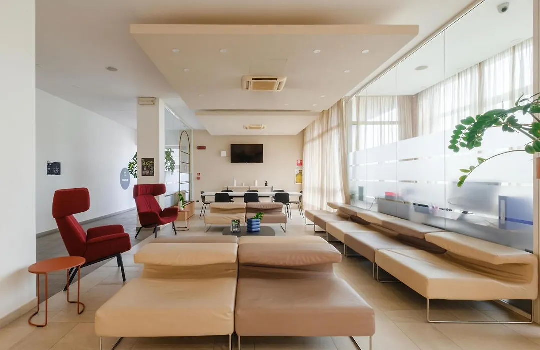 B&B Hotel Remilia-1