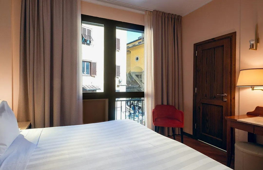 B&B Hotel Firenze Pitti Palace Al Ponte Vecchio-1