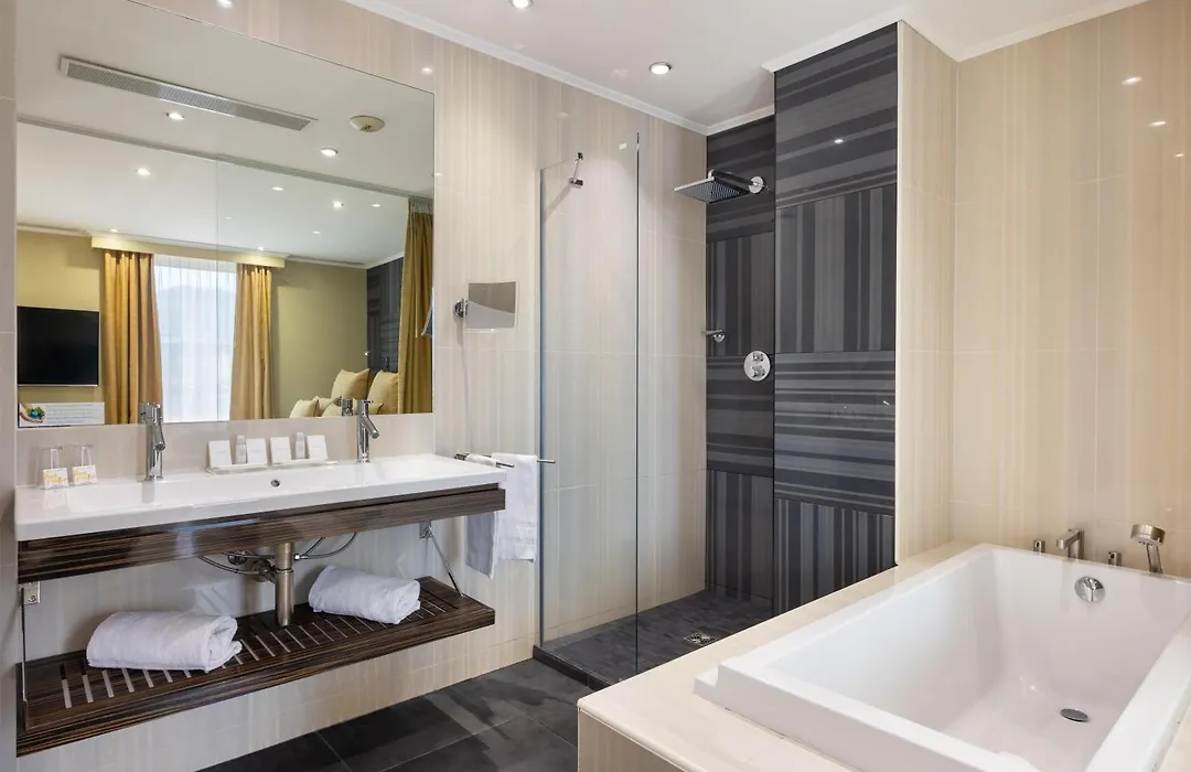 Best Western Plus Hôtel Massena Nice-1