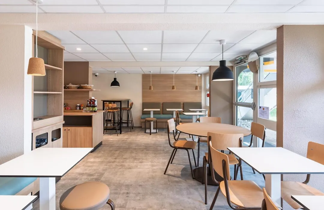 Premiere Classe Villepinte Centre - Parc des Expositions-1