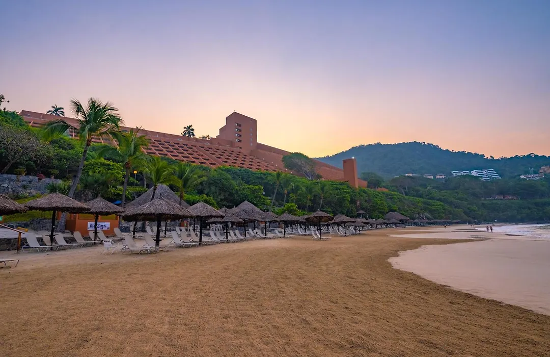 Las Brisas Ixtapa-1