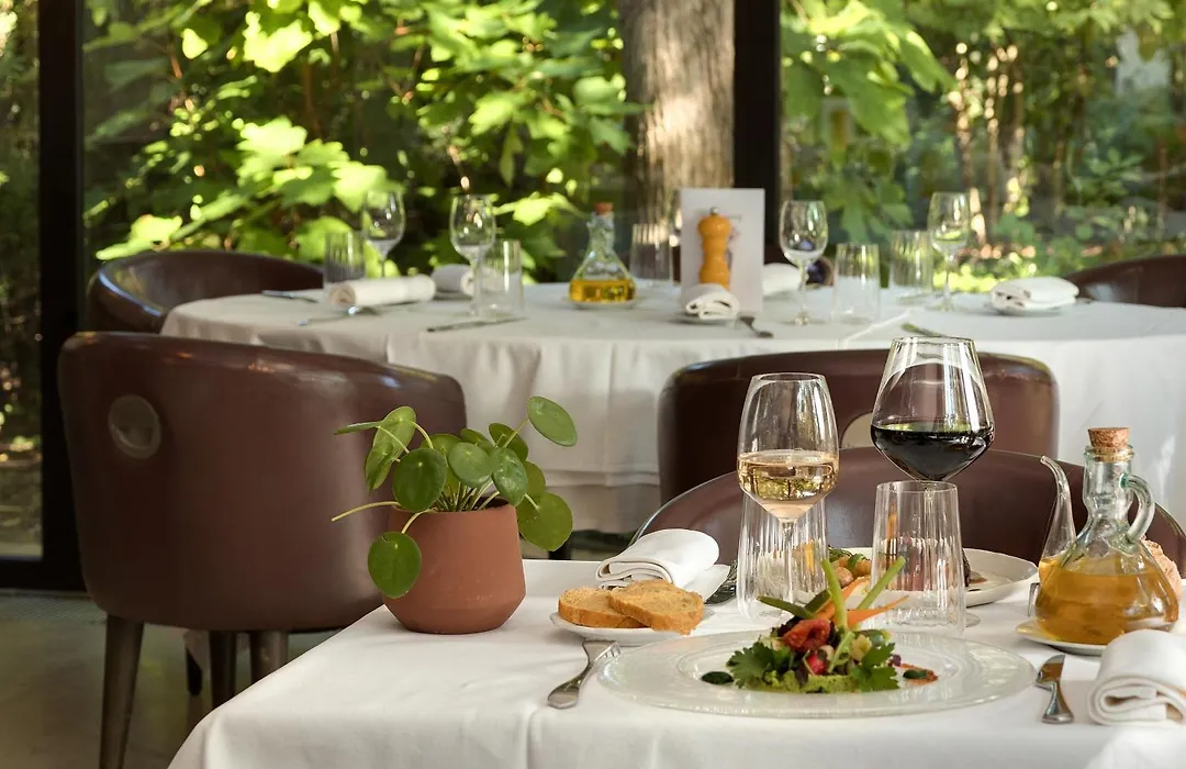 Cazaudehore, maison forestière de charme, restaurant gastronomique, terrasse ombragée et jardin-1