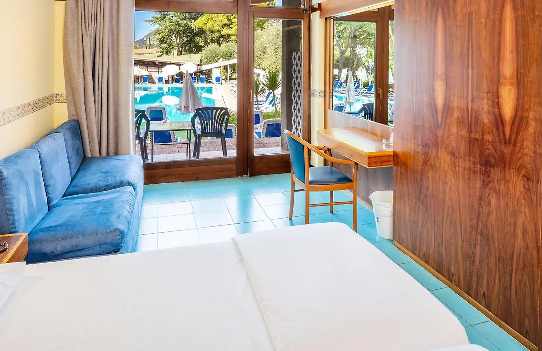 Hotel Royal-1