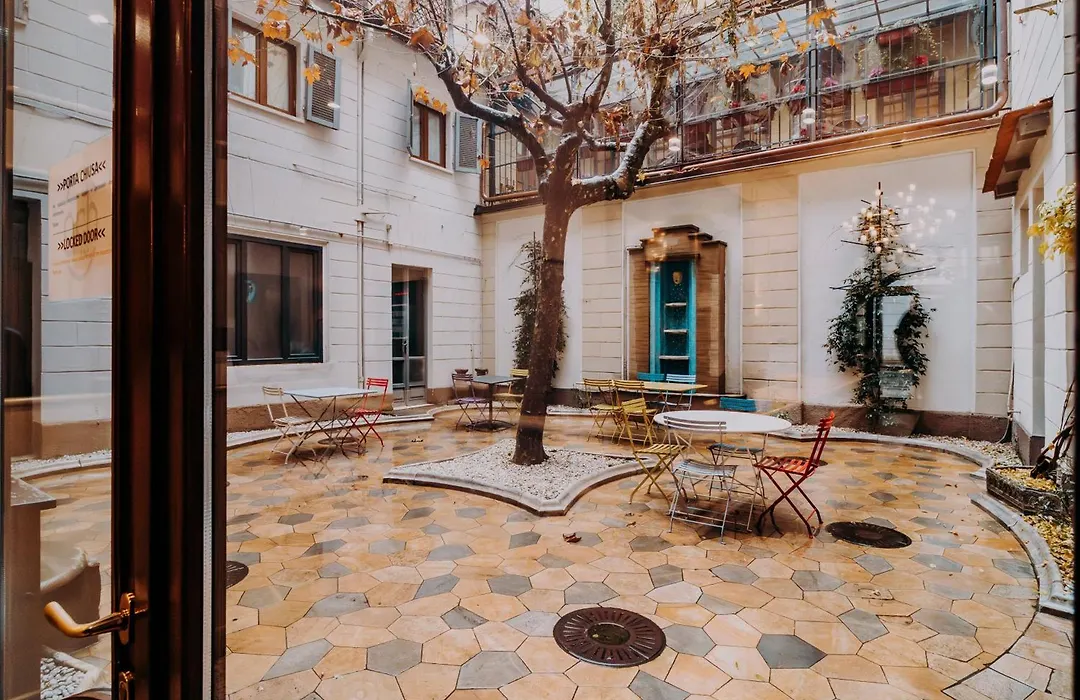 Hotel Astoria-1