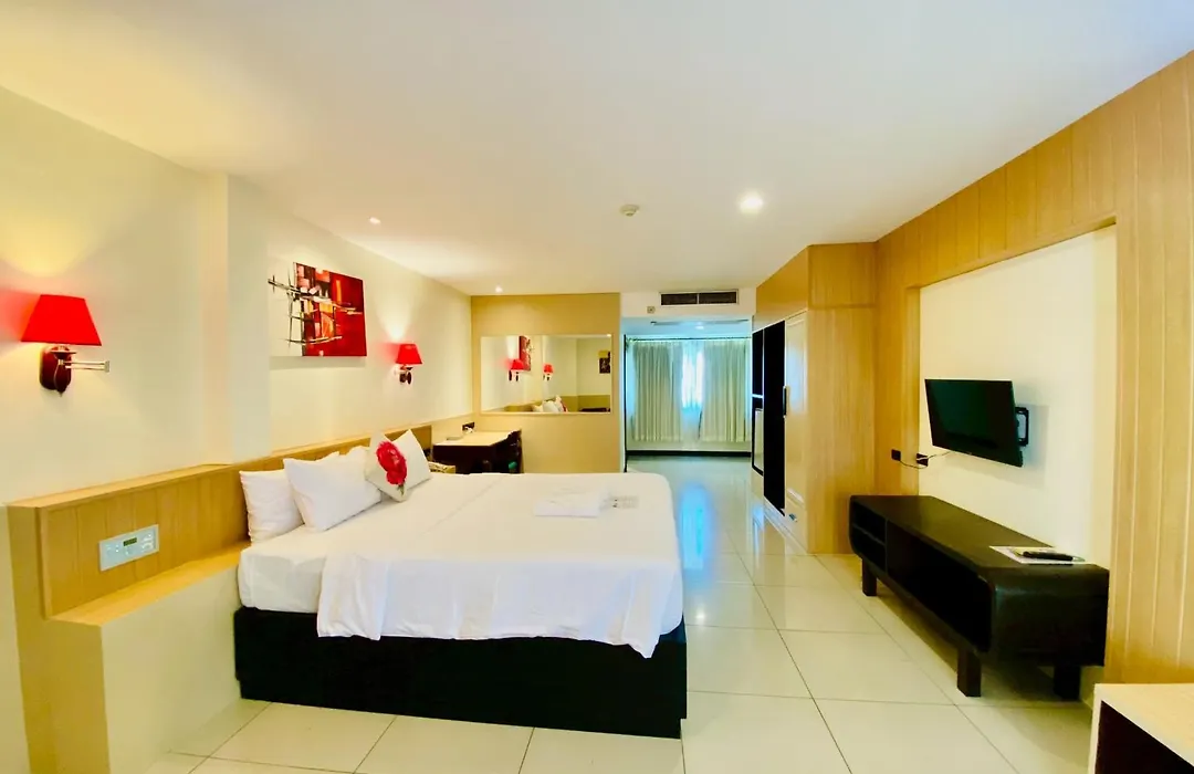 Baywalk Residence Pattaya-1