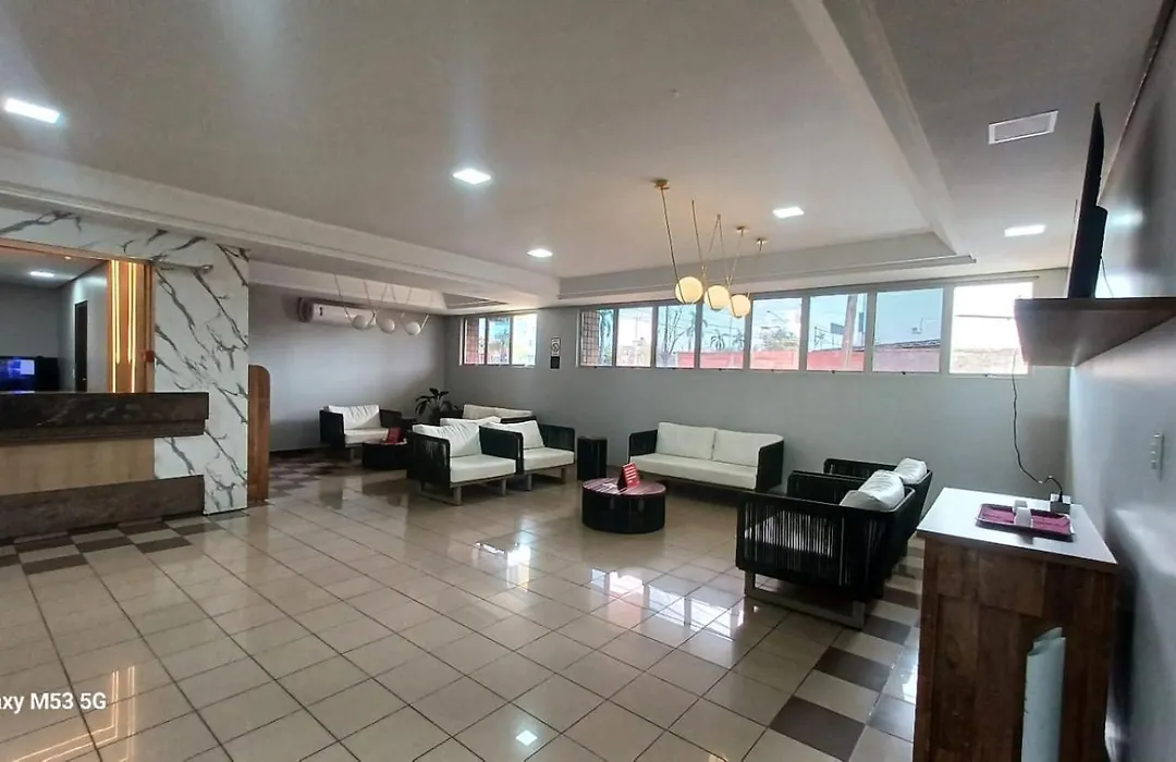 Victoria Plaza Hotel-1