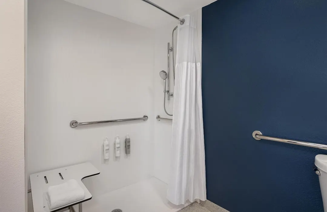 Spark By Hilton Wilmington-1