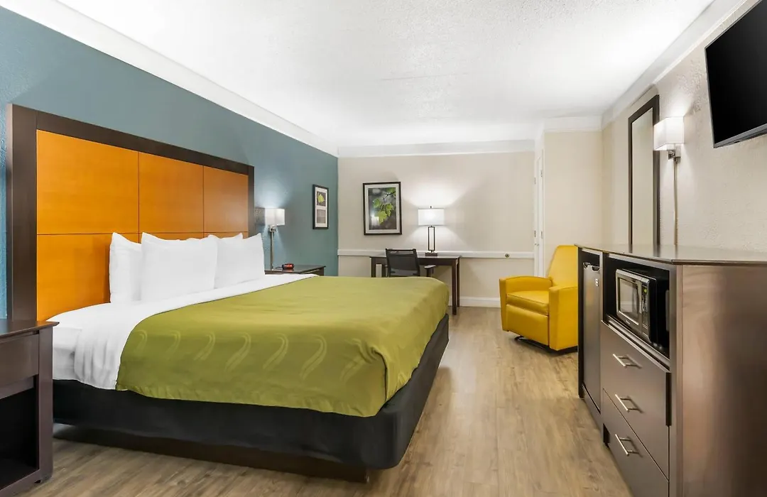 Quality Inn & Suites North Charleston - Ashley Phosphate-1
