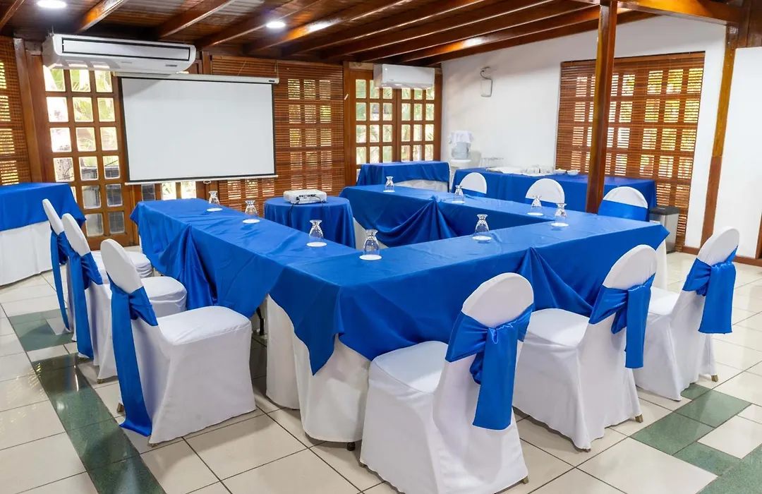 Best Western Las Mercedes Airport-1