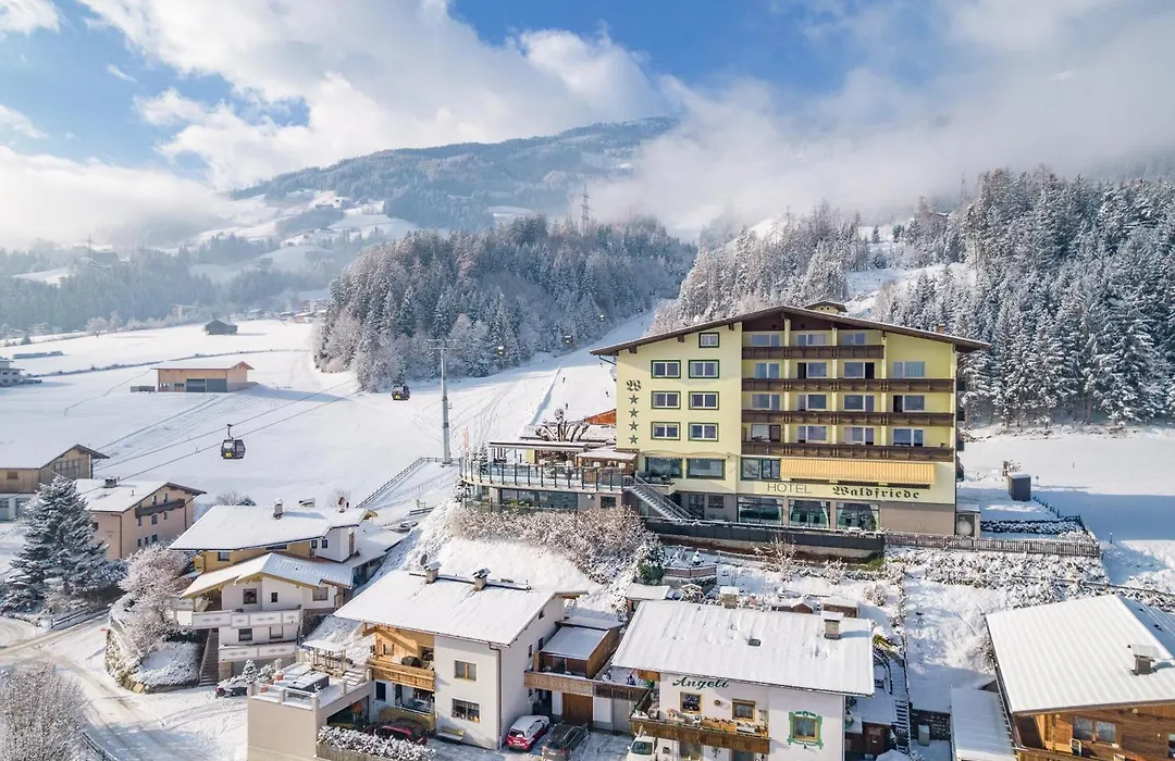Hotel Waldfriede - Der Logenplatz im Zillertal-1