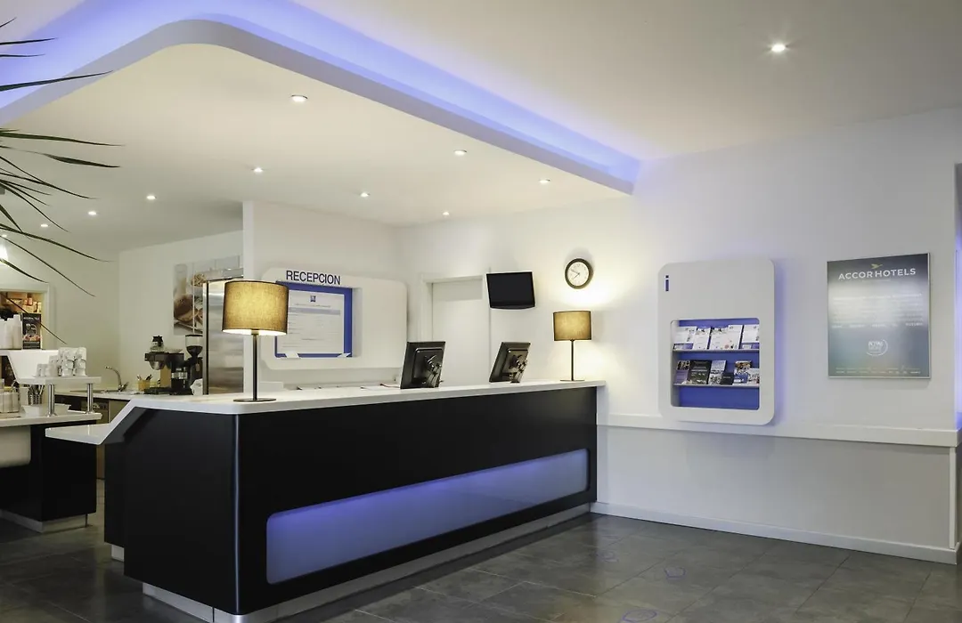 Ibis Budget Malaga Centro-1
