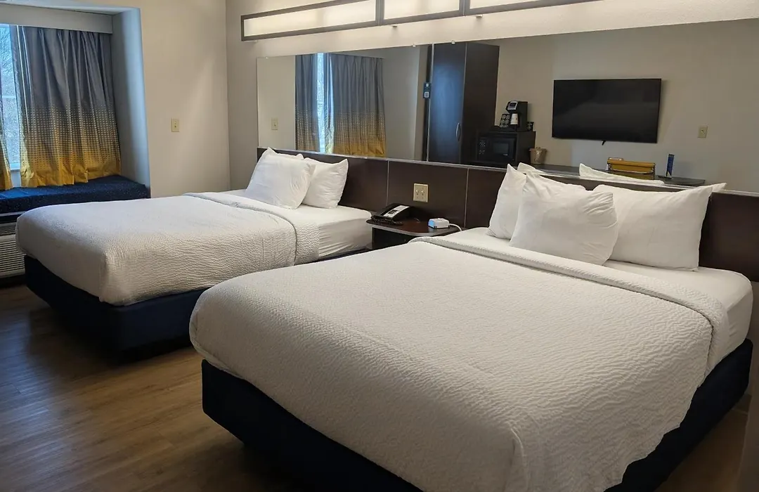 Microtel Inn & Suites By Wyndham Wheeling At The Highlands-1