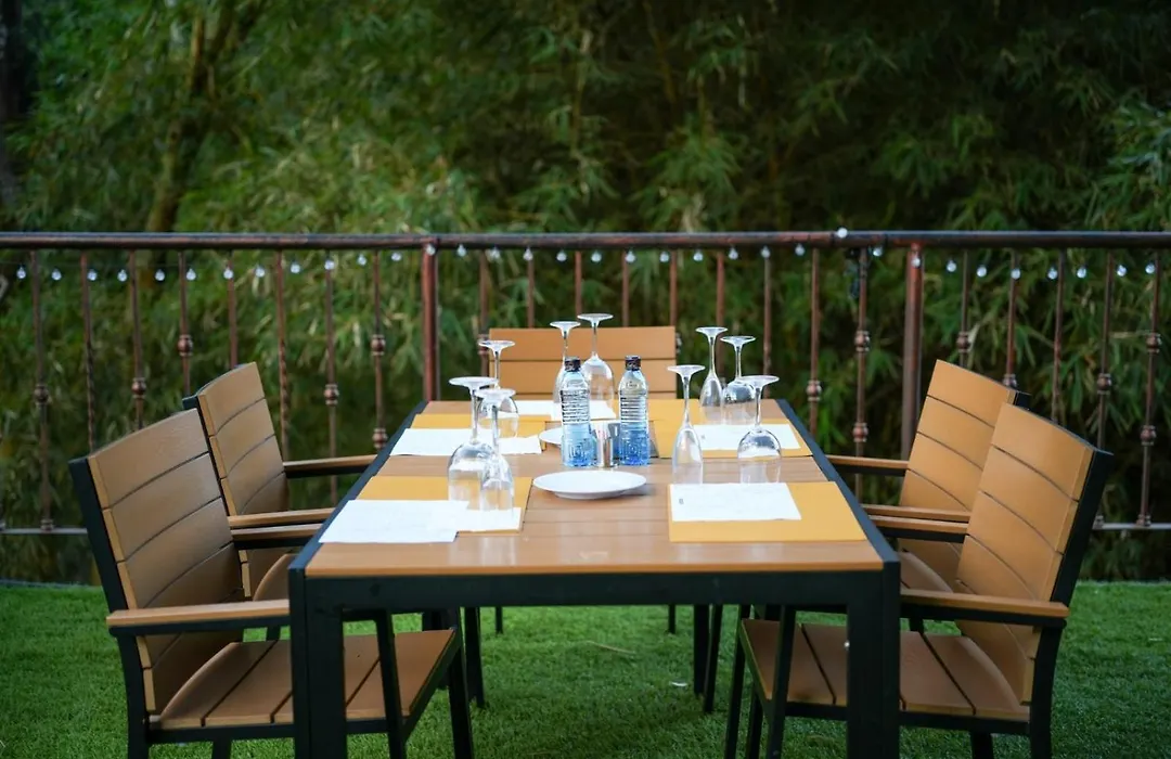 West Wood Hotel-1