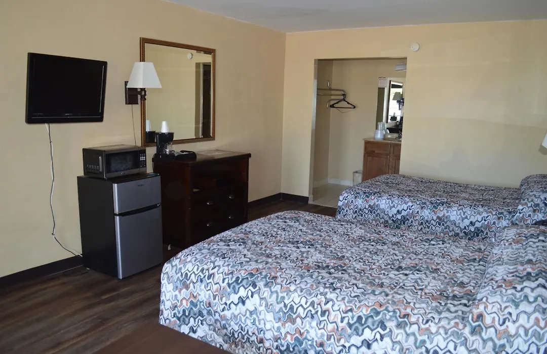 Tarpon Shores Inn-1