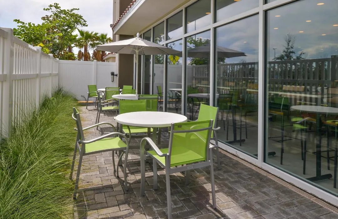 Holiday Inn Express & Suites - St. Petersburg - Madeira Beach By Ihg-1