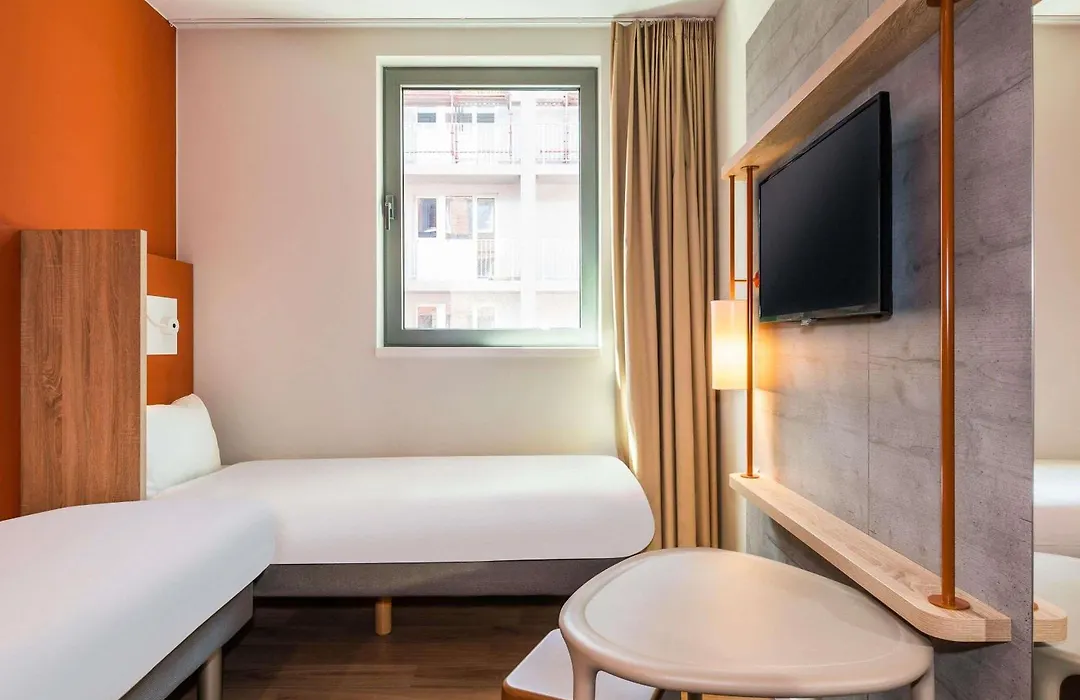 Ibis Budget Gent Centrum Dampoort-1
