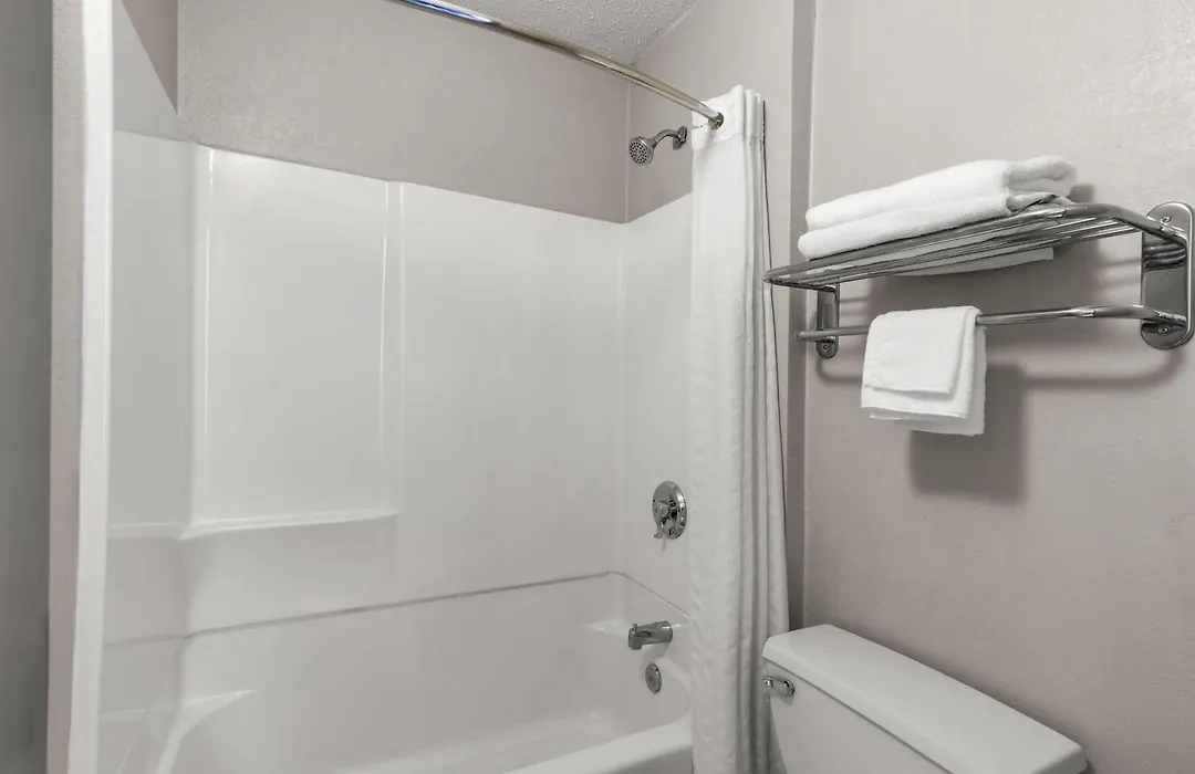 Days Inn By Wyndham Charleston Wv-1