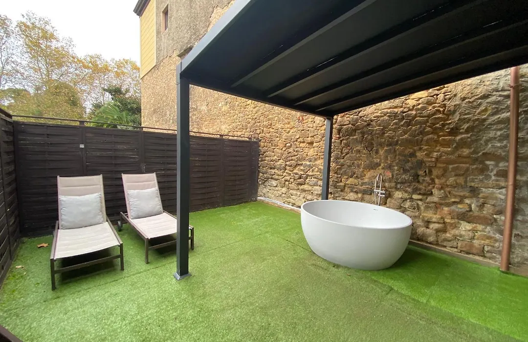 Suite 1907 Aviles-1