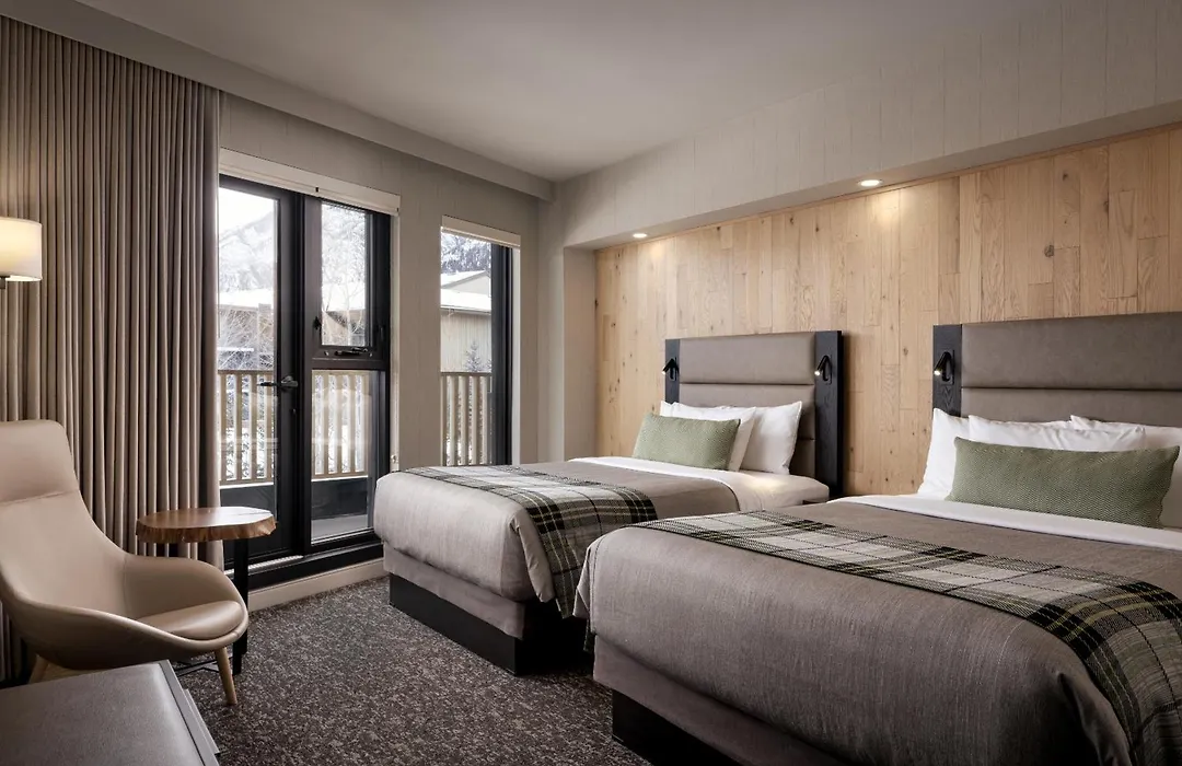 Peaks Hotel And Suites-1