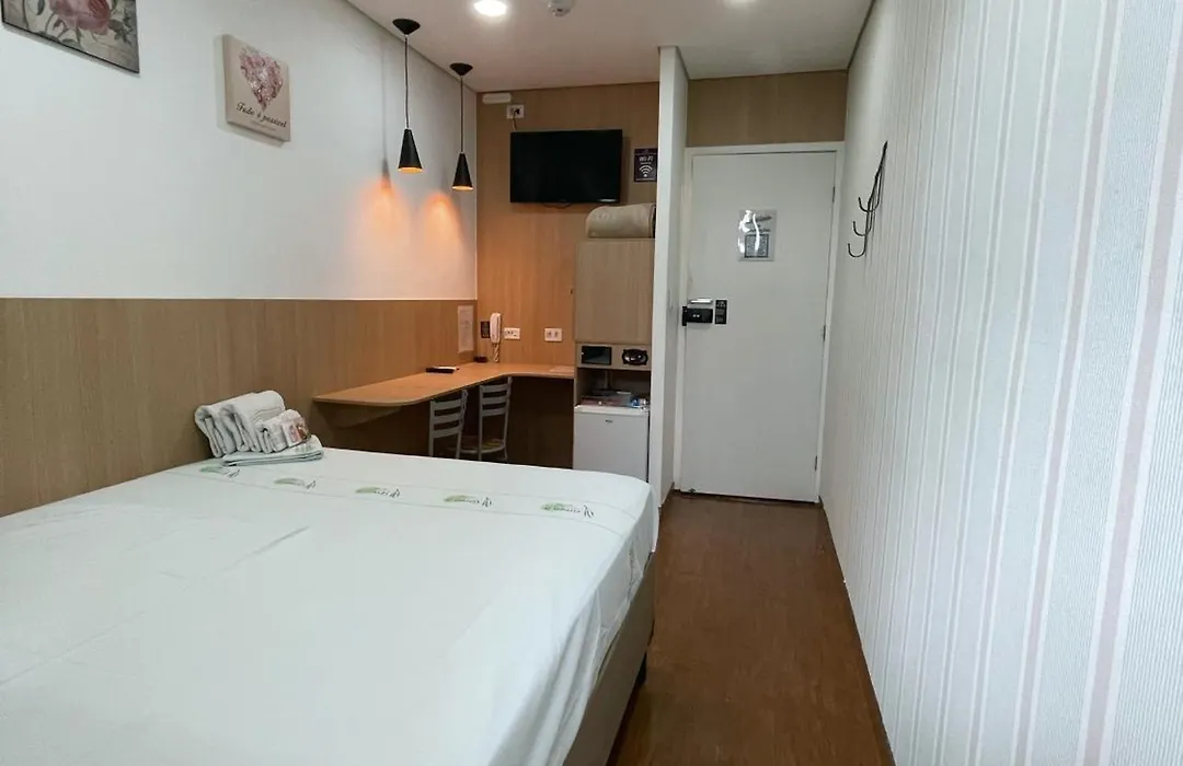 Green It Motel & Hotel-1