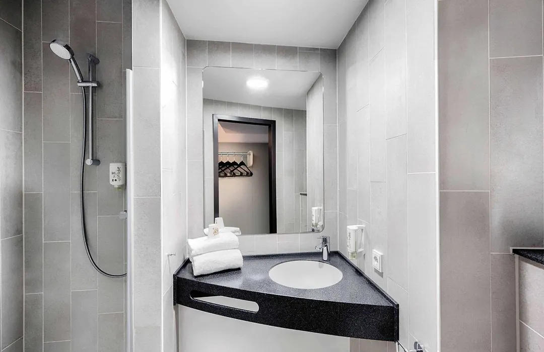 B&B Hotel Muenchen-Schwabing-1