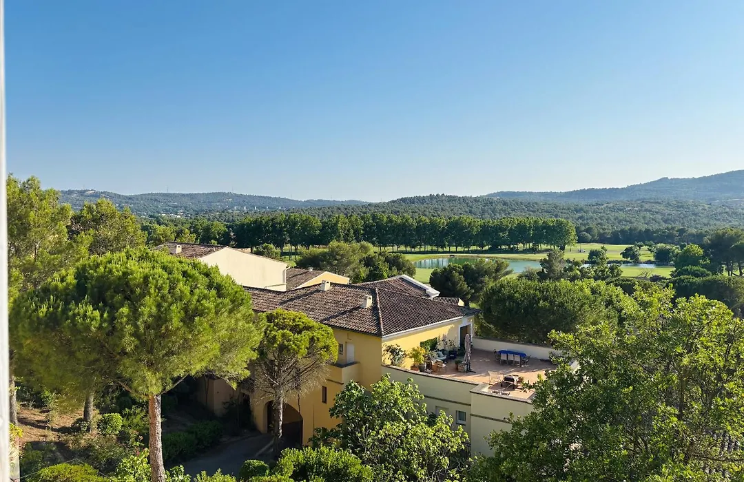 Village Pierre&Vacances Pont Royal en Provence-1
