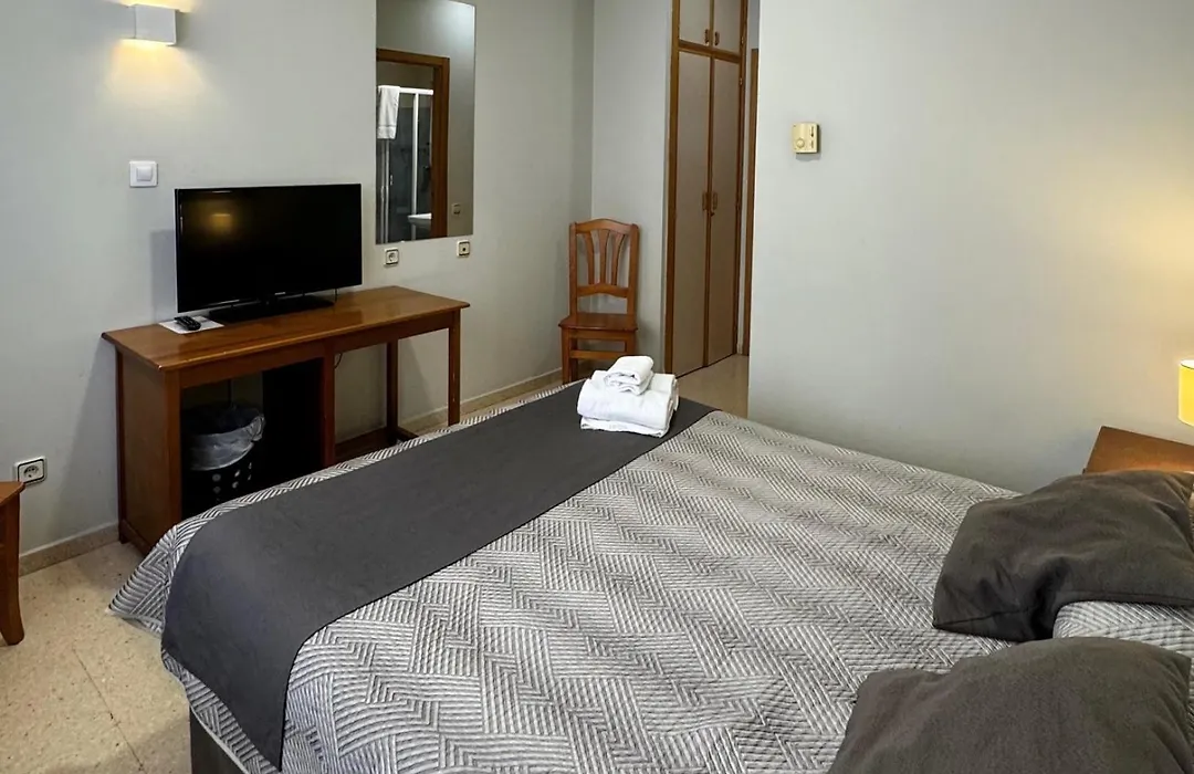Hotel Isabel de Segura-1