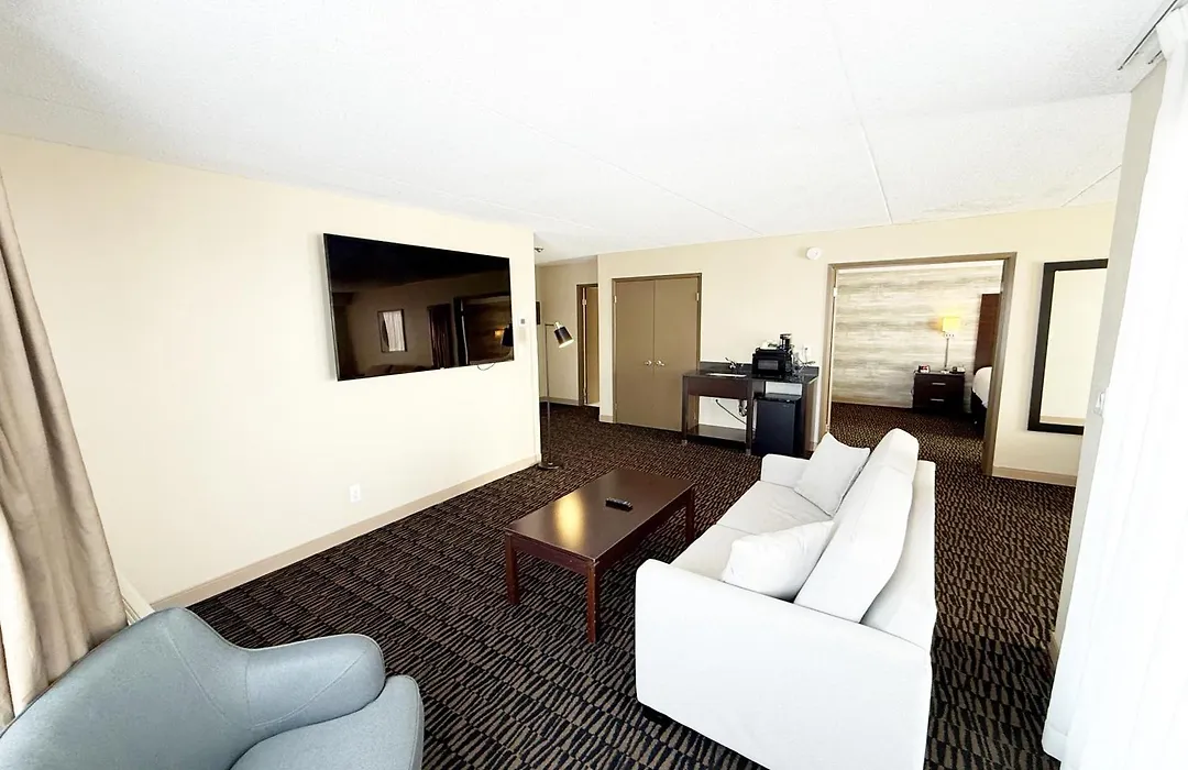 Ramada Plaza By Wyndham Niagara Falls-1