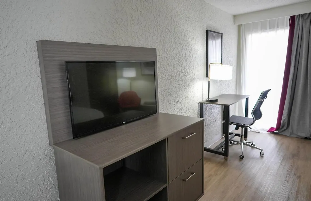 Ramada By Wyndham Tulsa Broken Arrow-1