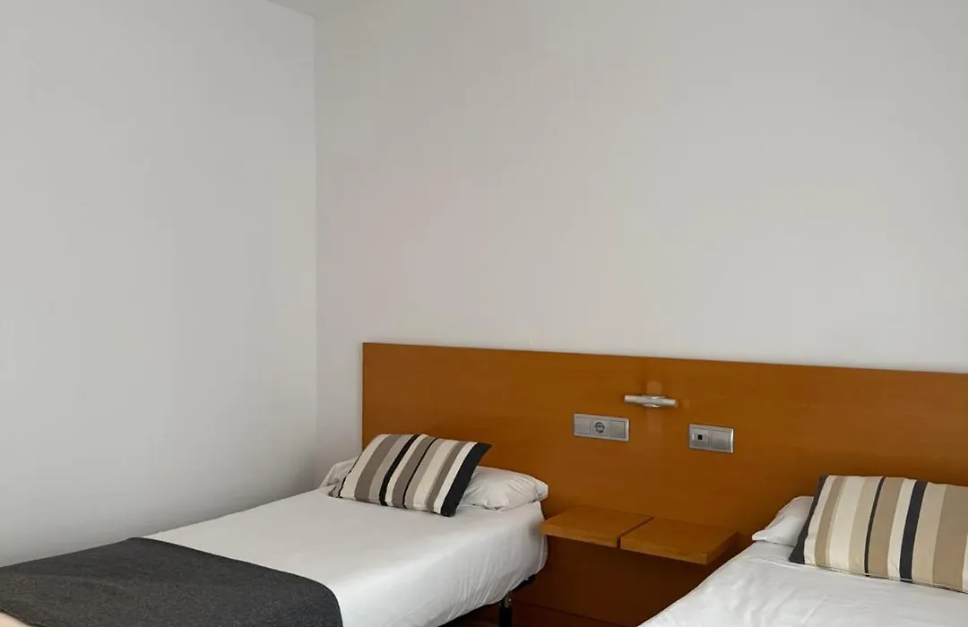 Hotel Txintxua-1