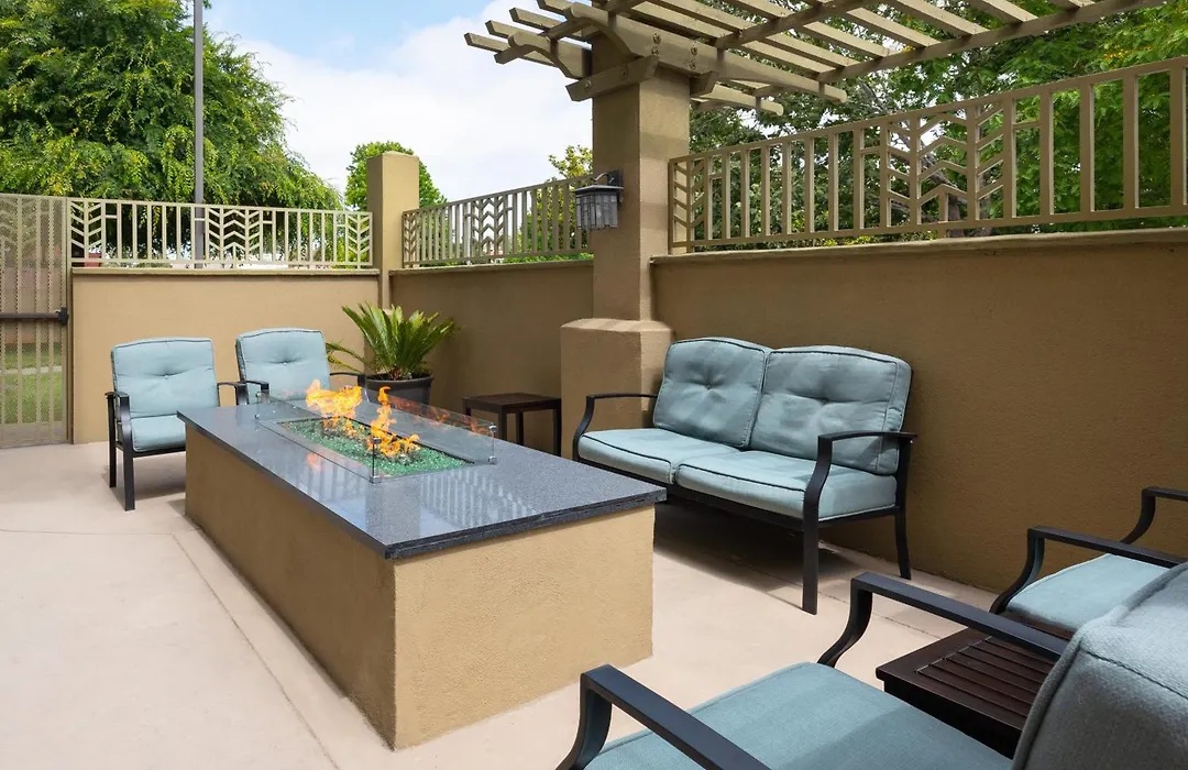 Larkspur Landing Extended Stay Suites Hillsboro-1