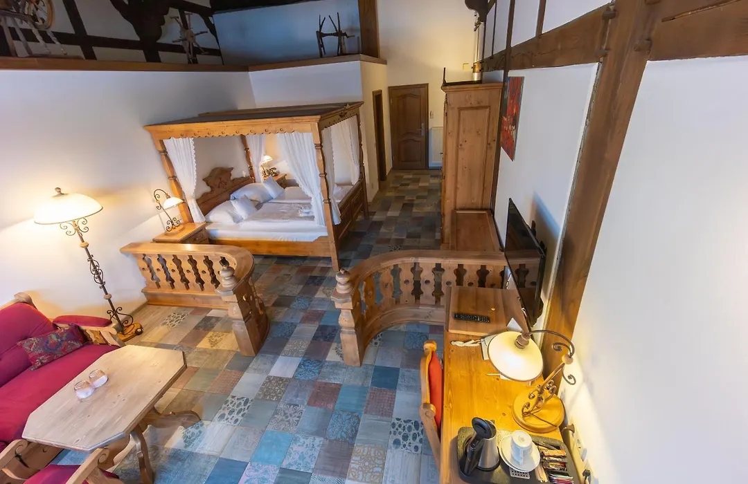 Landhotel Buchenhof Garni-1