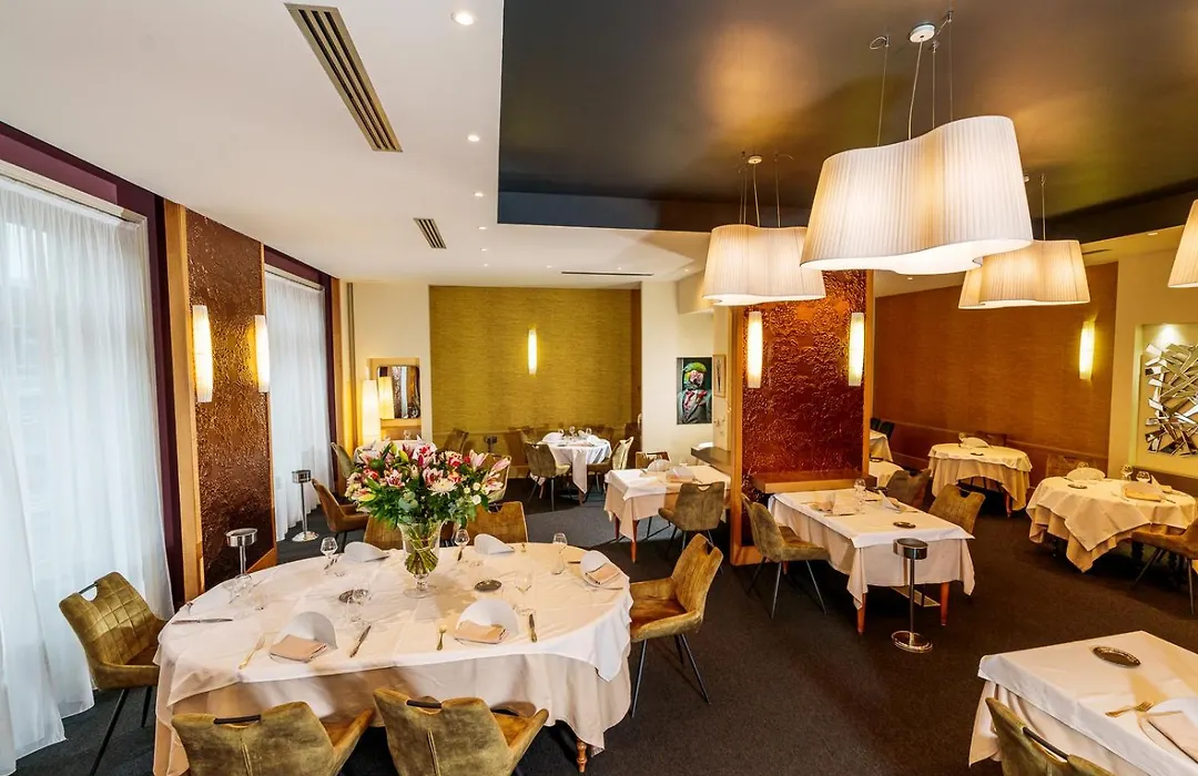 Logis Hotel Le Parc-1