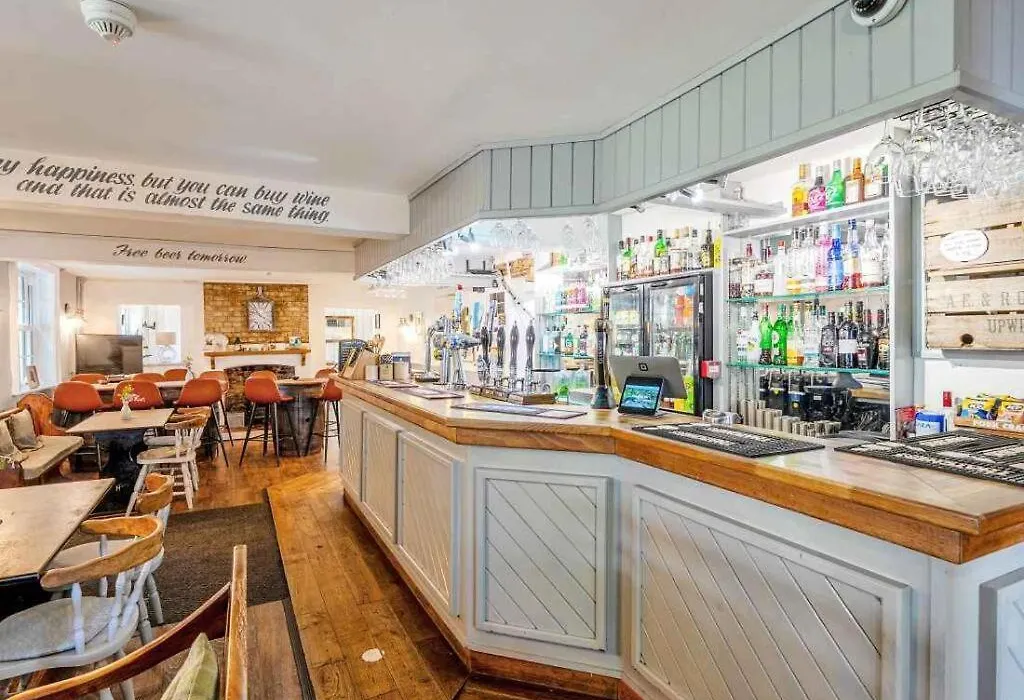The Ship Inn - Self Catering Accommodation-1