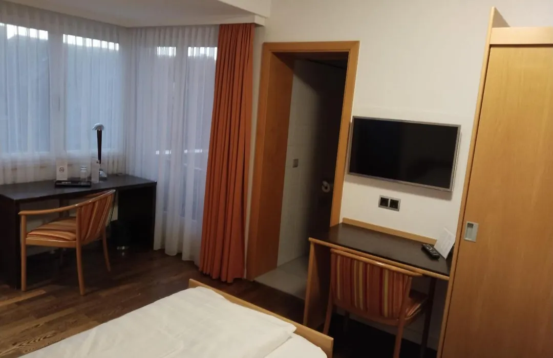 Hotel Germania-1